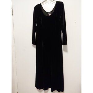 Onyx Nite Vintage Black Velvet Maxi Dress Long Sleeves Scoop Neck 16